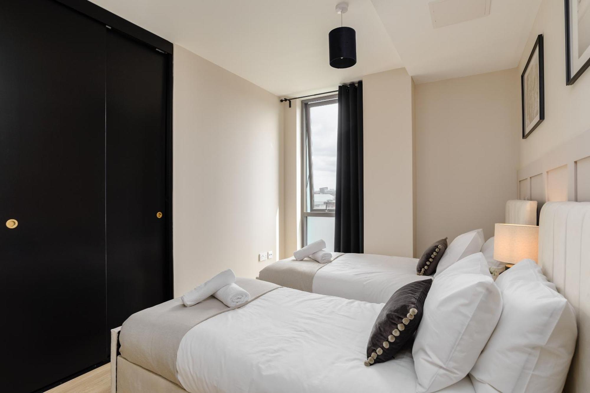 Premium Apartment - Allocated Parking - Great Location Plymouth Exterior foto
